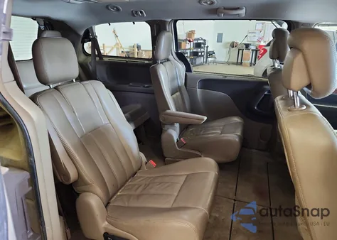 2011 Chrysler Town & Country Touring L from USA, damaged, VIN 2A4RR8DG9BR630198